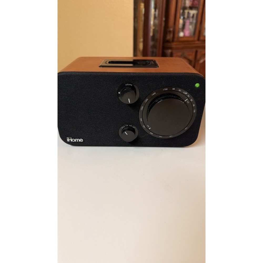 iHome iH14D AM FM Radio iPod Dock Speaker System Wood Grain Tested Works